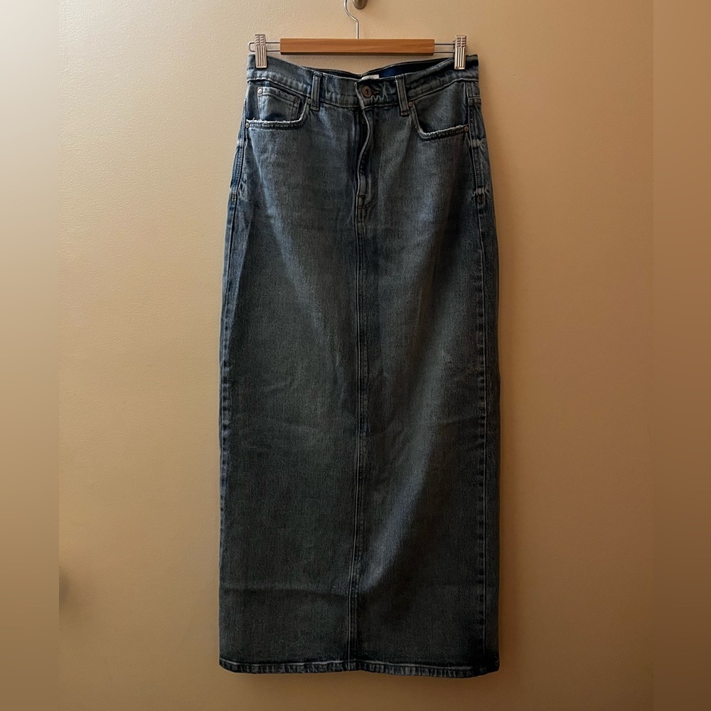 Kensie Women's light Blue Denim Skirt